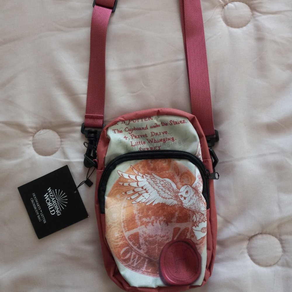 NWT Harry Potter Hogwarts Letter Crossbody